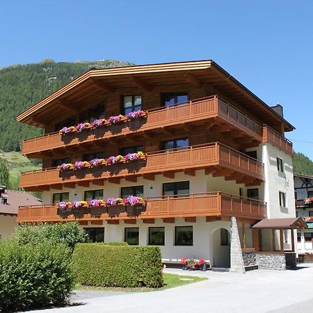 Haus Fidelis Riml Hotel Сьолден Екстериор снимка