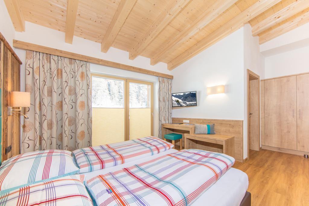 Haus Fidelis Riml Hotel Сьолден Екстериор снимка