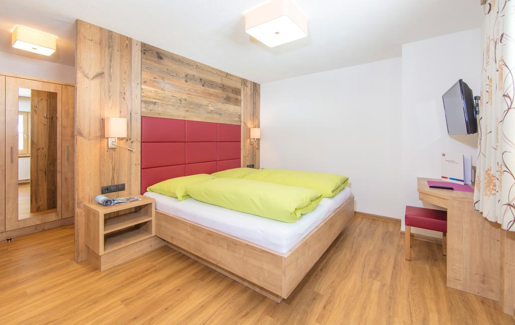Haus Fidelis Riml Hotel Сьолден Екстериор снимка