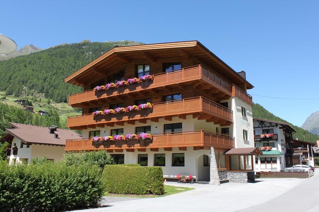 Haus Fidelis Riml Hotel Сьолден Екстериор снимка